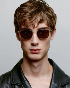 A.Kjaerbede unisex aurinkolasit Hello, tummanruskea