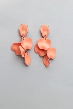 Bow 19 korvakorut, LEAF EARRING Koralli