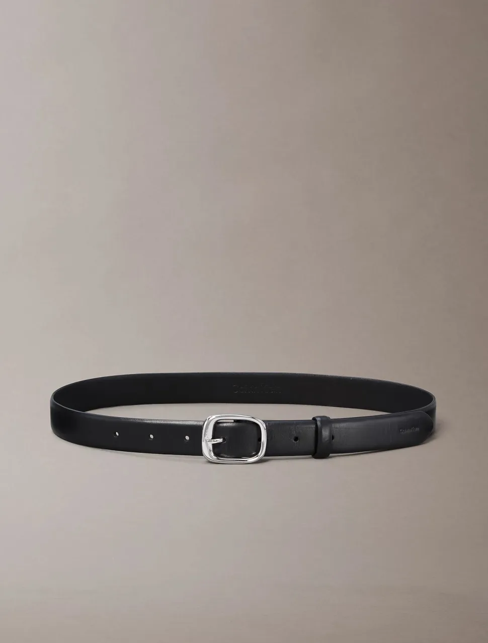 Calvin Klein Accessories naisten vyö Chunky Buckle 30MM Smooth, musta