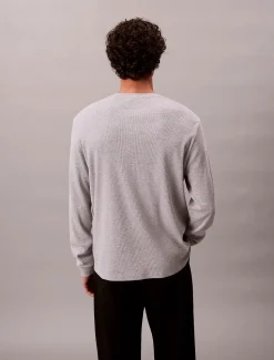Calvin Klein Jeans miesten paita, LS WAFFLE BADGE CREWNK TEE Vaaleanharmaa