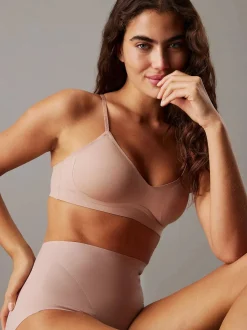 Calvin Klein naisten rintaliivit, GEL WIRE LIGHTLY LINED BRALETTE Kitti