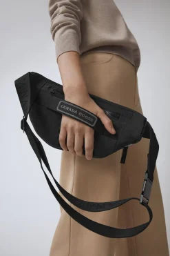 Canada Goose Unisex vyökaukku Waist Bag Black Disc, musta