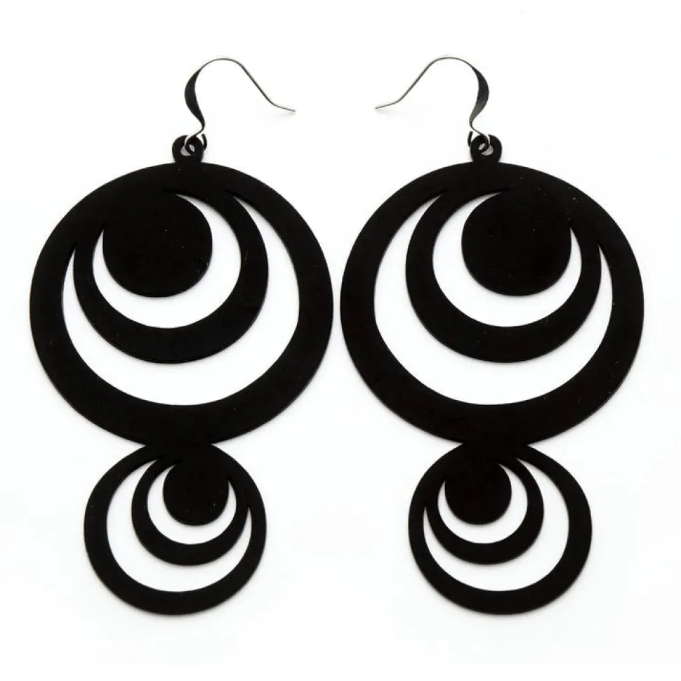 Coruu Korvakorut, Twiggy Musta