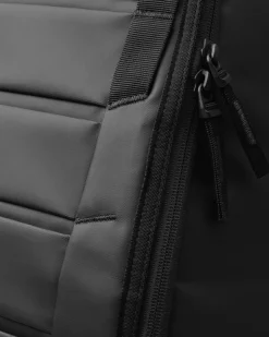 DB Unisex Reppu, HUGGER BACKPACK 30L NOS Musta