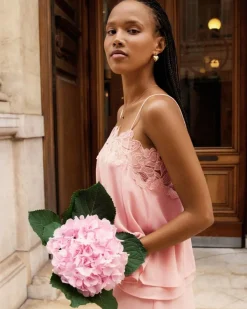 Edblad korvakorut Amorina Earrings, gold pleated