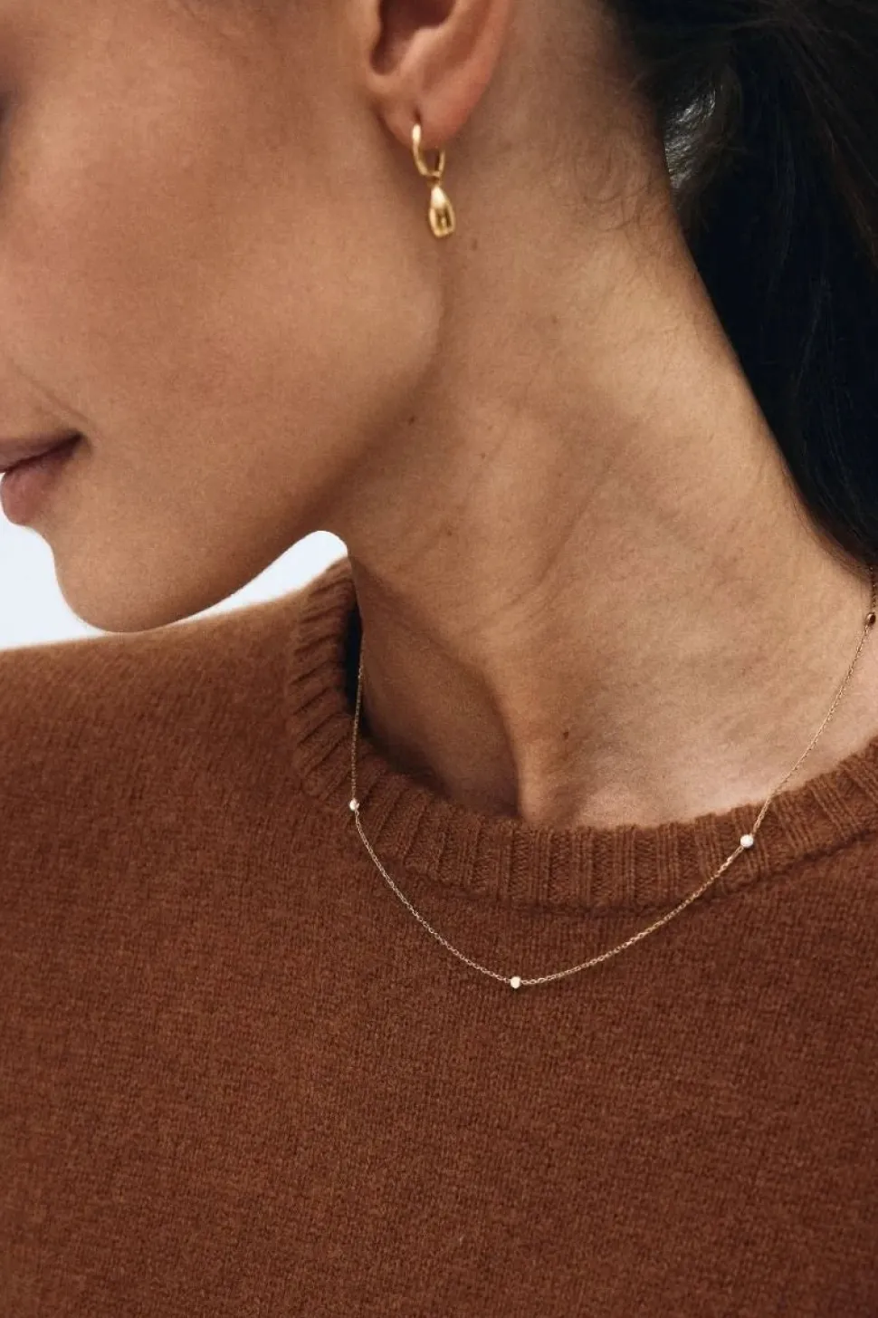 Edblad korvakorut Drop Mini Hoops, Gold pleated