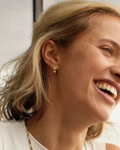 Edblad korvakorut Fave Hoops Gold, Gold pleated