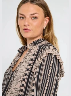 Freequent Naisten Pusero, TIDY BLOUSE Musta Kuosi