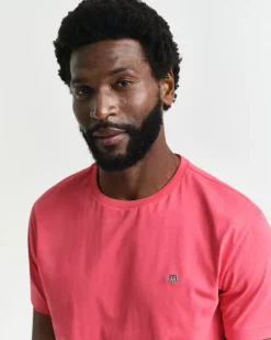 Gant miesten t-paita, REG SHIELD SS T-SHIRT Fuksianpunainen