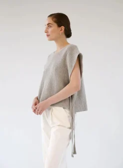 Gauhar Naisten Neuleliivi, Merino Vest O-Neck Cloud Ruskeanharmaa