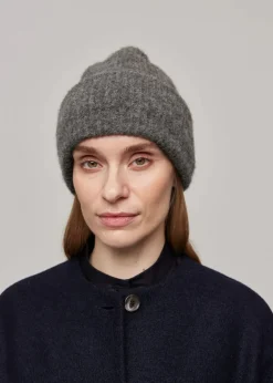 Gauhar pipo Alpaca Beanie, Dark Grey