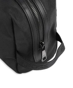 Hugo Boss miesten toilettilaukku Ray N Washbag, musta