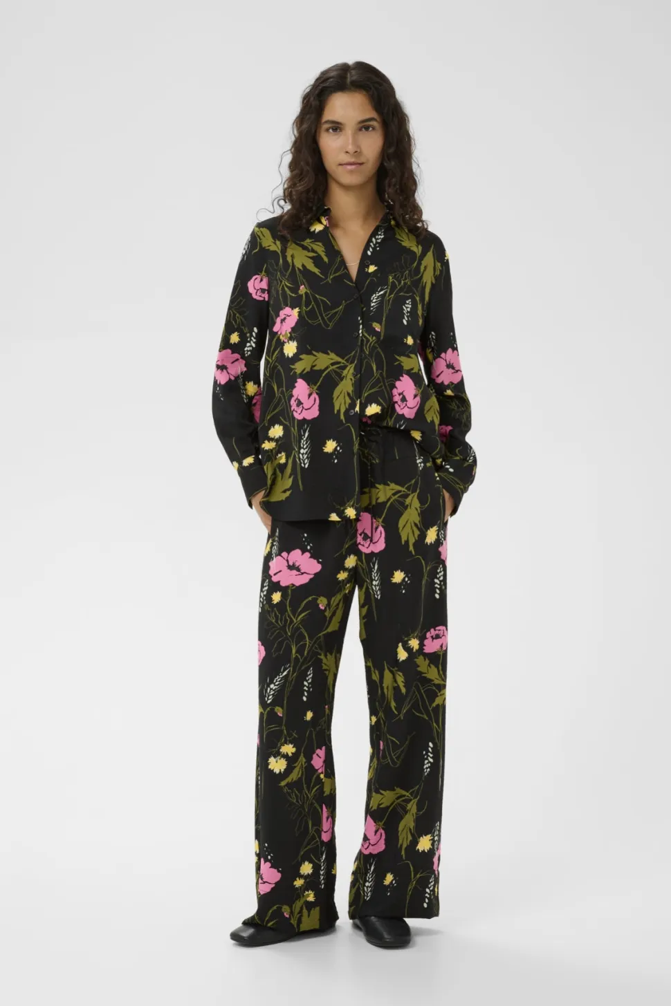 Inwear naisten housut Lucilleiw Pant, kukallinen kuosi