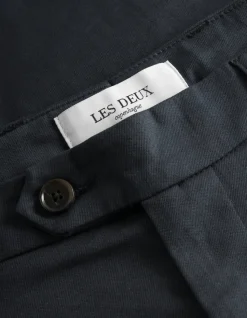 Les Deux miesten housut, COMO COTTON SUIT PANT Tummansininen