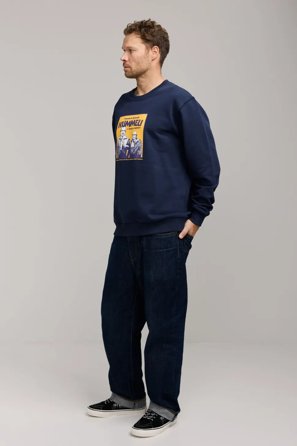 Makia Kummeli A-ryhmä Sweatshirt, tummansininen