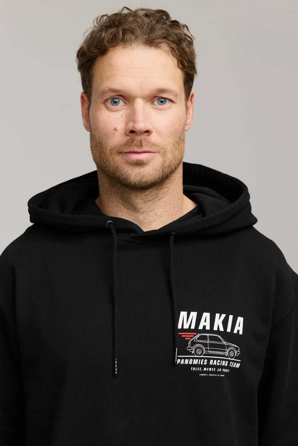 Makia Kummeli Racing Hooded Sweatshirt, musta