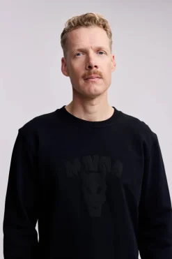 Makia miesten collegepaita, TUOMIOPÄIVÄ SWETSHIRT Musta