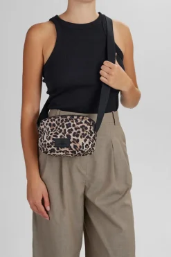 Markberg Naisten Laukku, LESS CROSSBODY BAG Ruskea Kuosi