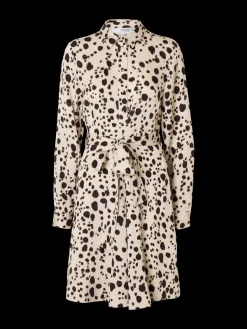 Selected Femme naisten mekko, SLFPAOLA REGULAR LS SHORT SHIRT DRESS Valkopohjainen Kuosi