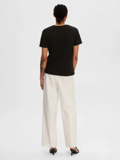 Selected Femme Naisten T-paita SLFESSENTIAL SS V-NECK TEE NOOS Black