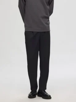 Selected miesten housut, REG TAPRED LEROY PLEAT Musta