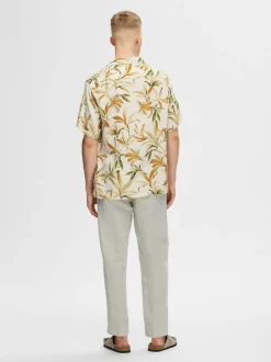 Selected miesten kauluspaita, REGNOA SS RESORT Valkopohjainen Kuosi