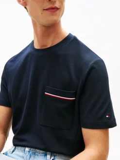 Tommy Hilfiger miesten t-paita Global Stripe Pique Pocket Tee, tummansininen