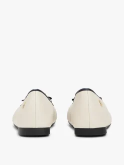 Tommy Hilfiger naisten balleriinat, TOE CAP LEATHER BALLERINA Beige Kuosi
