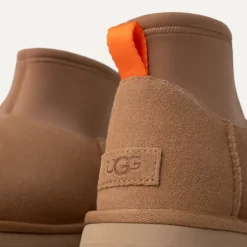 UGG naisten kengät, W CLASSIC MINI DIPPER Kaakaonruskea