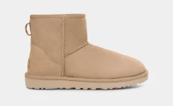UGG Naisten Kengät, W CLASSIC MINI II Hiekka