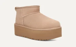 UGG Naisten Kengät, W CLASSIC ULTRA MINI PLATFORM Hiekka