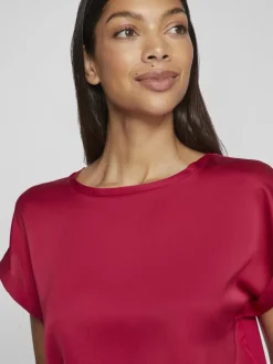 VIELLETTE S/S SATIN TOP - NOOS Cerise