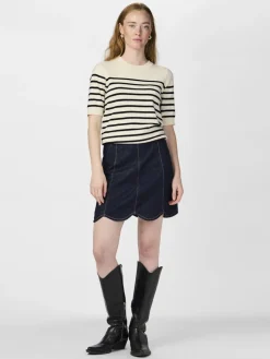 Y.A.S naisten neule, YASLENA SS KNIT PULLOVER S. Raidallinen Valkoinen